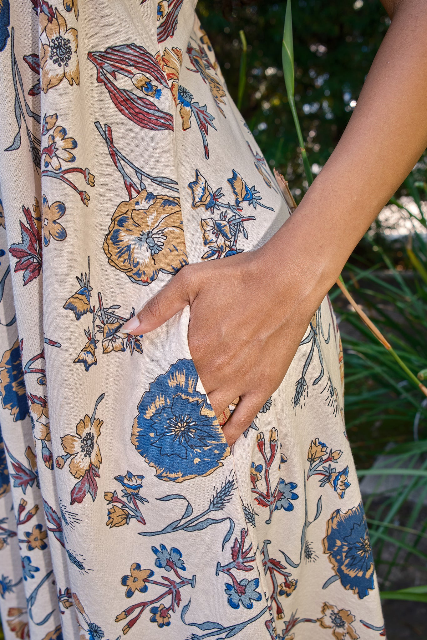 Aster Ribbon Tapestry Midi
