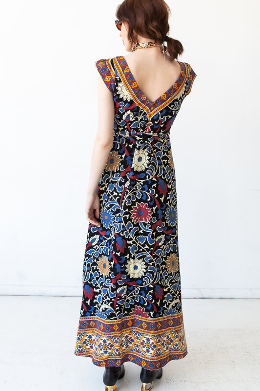 Anna Maxi